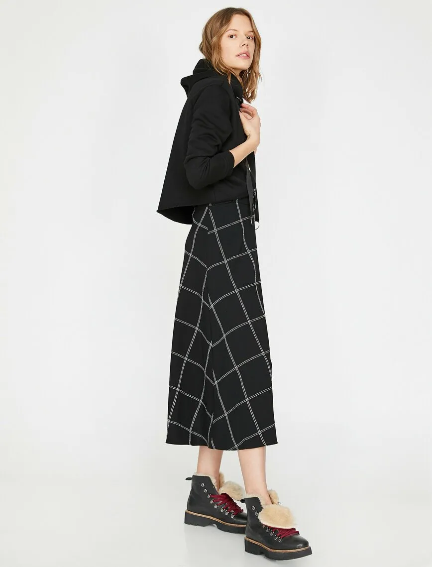 12012 Black Check Midi Skirt