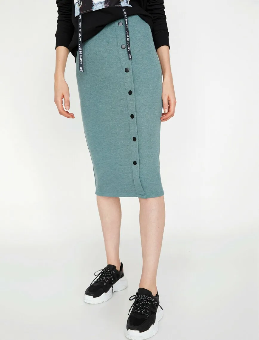 12116 Green Button Detailed Midi Skirt