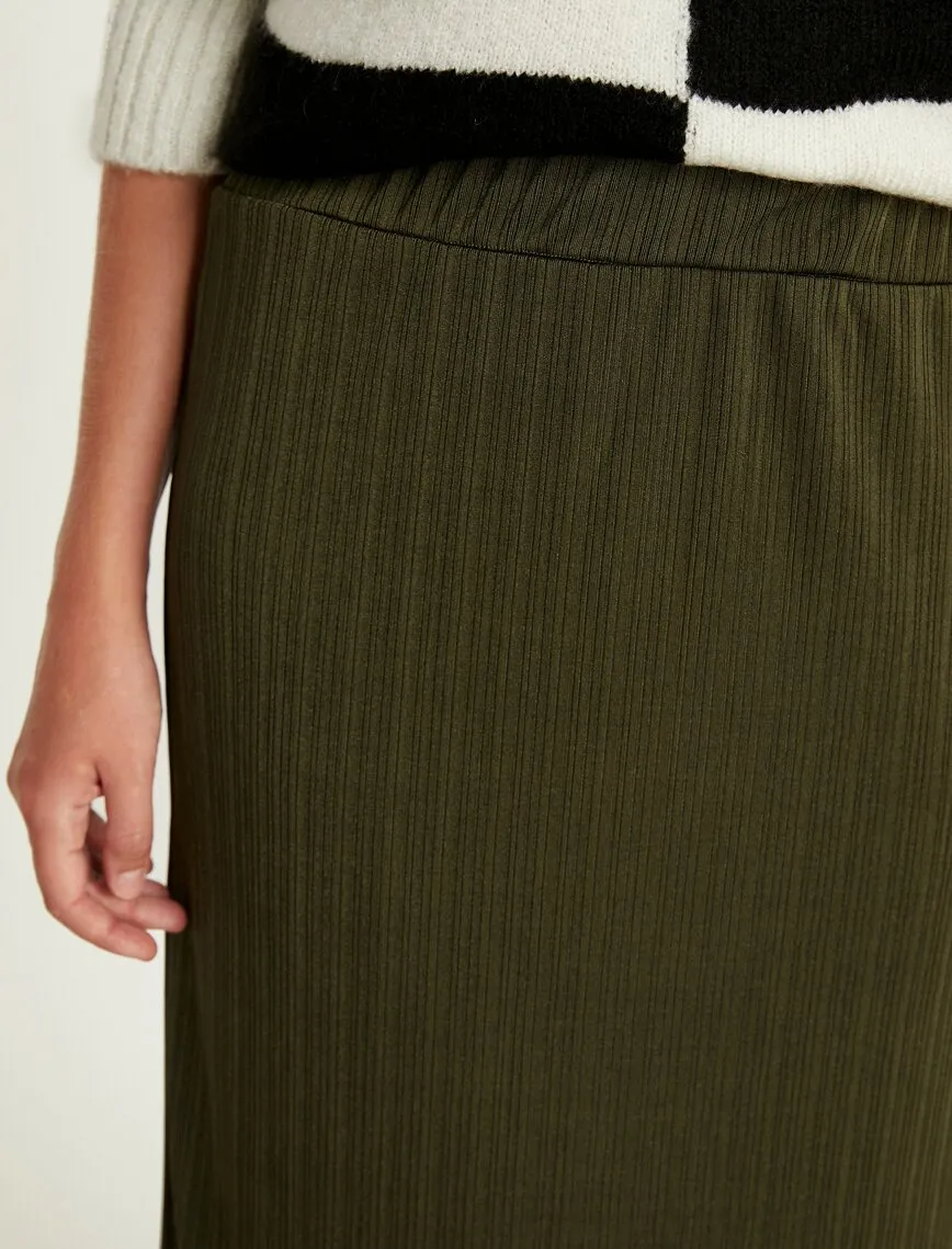 12224 Khaki Slim Fit Midi Skirt