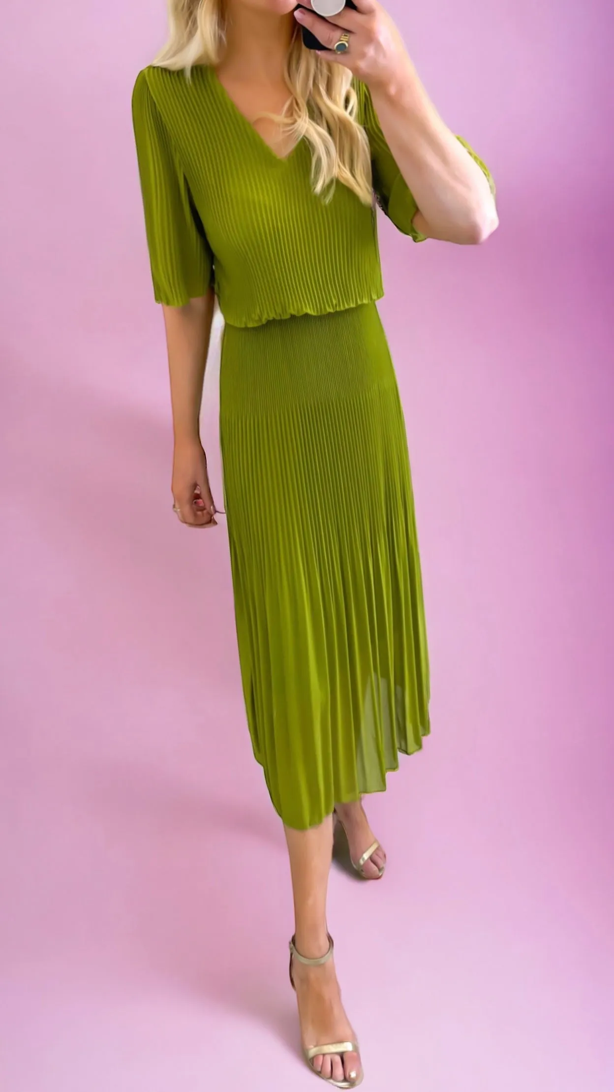 4-A1469 Sheen Green Loose Top Pleat Dress