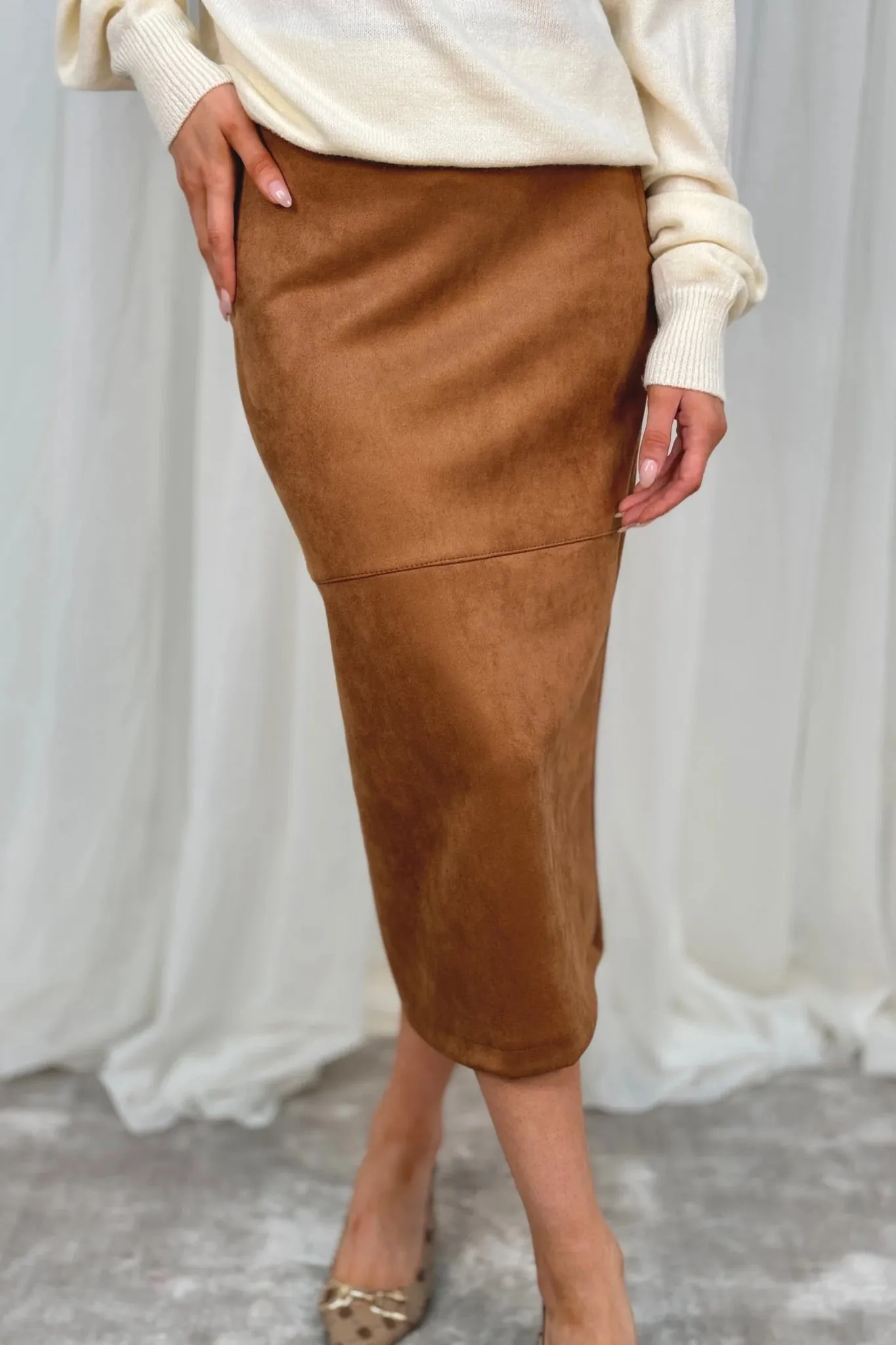 Caitlyn Faux Suede Midi Skirt In Light Brown