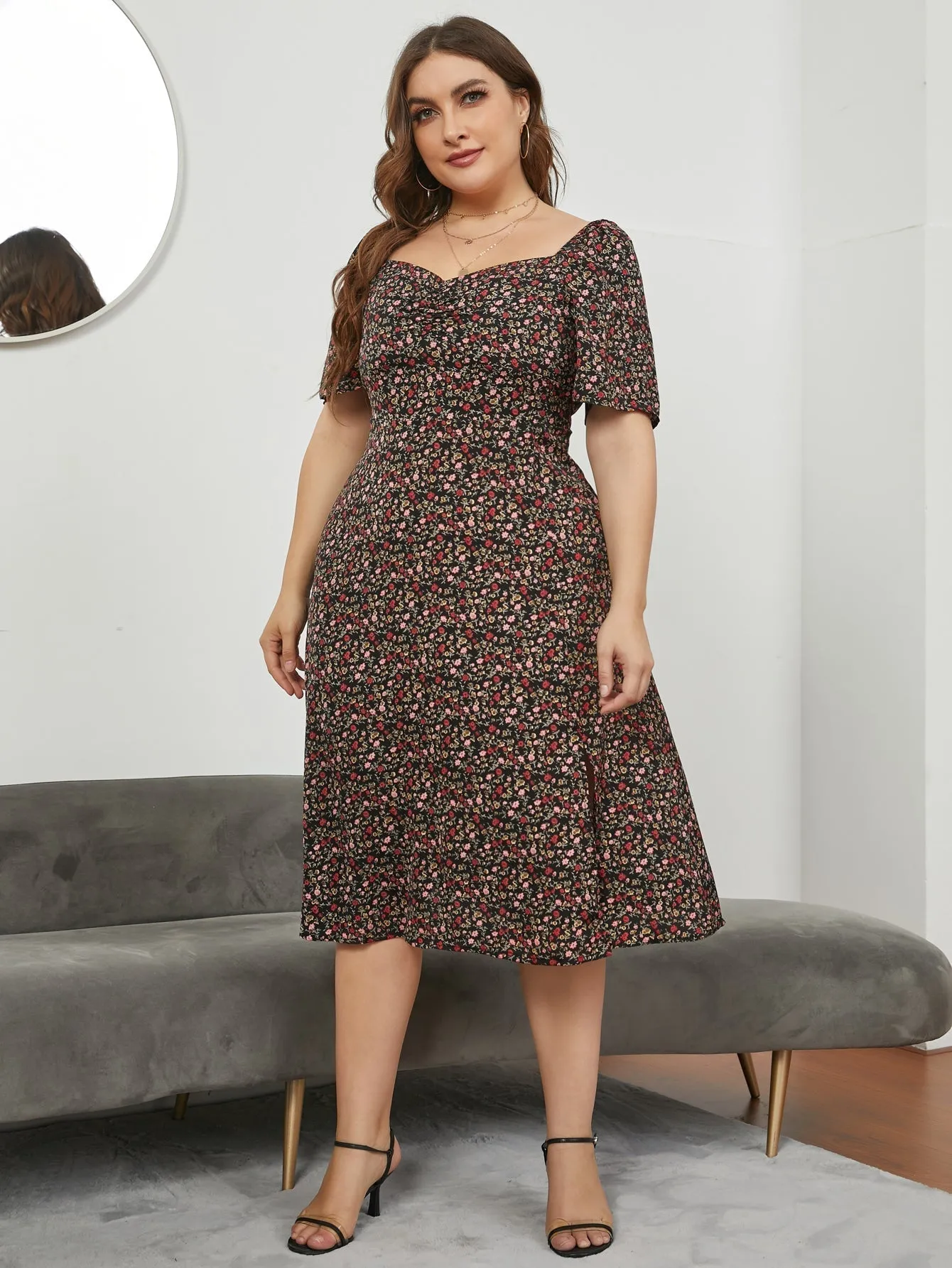 KittenAlarm - Plus Size Long floral collar and waist slit Dress