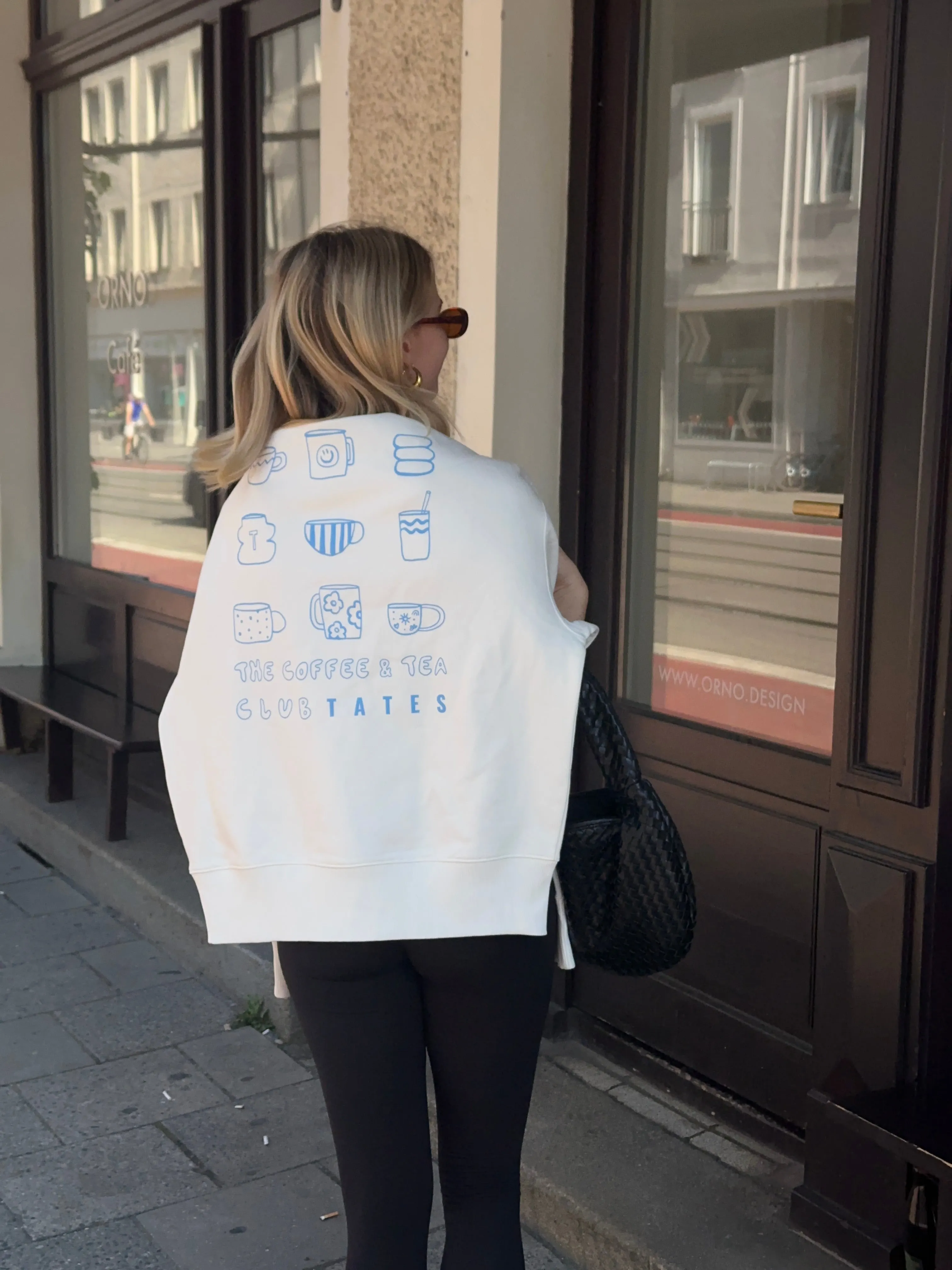 Sweater (Oversized) mit "The coffee & tea club" Motiv