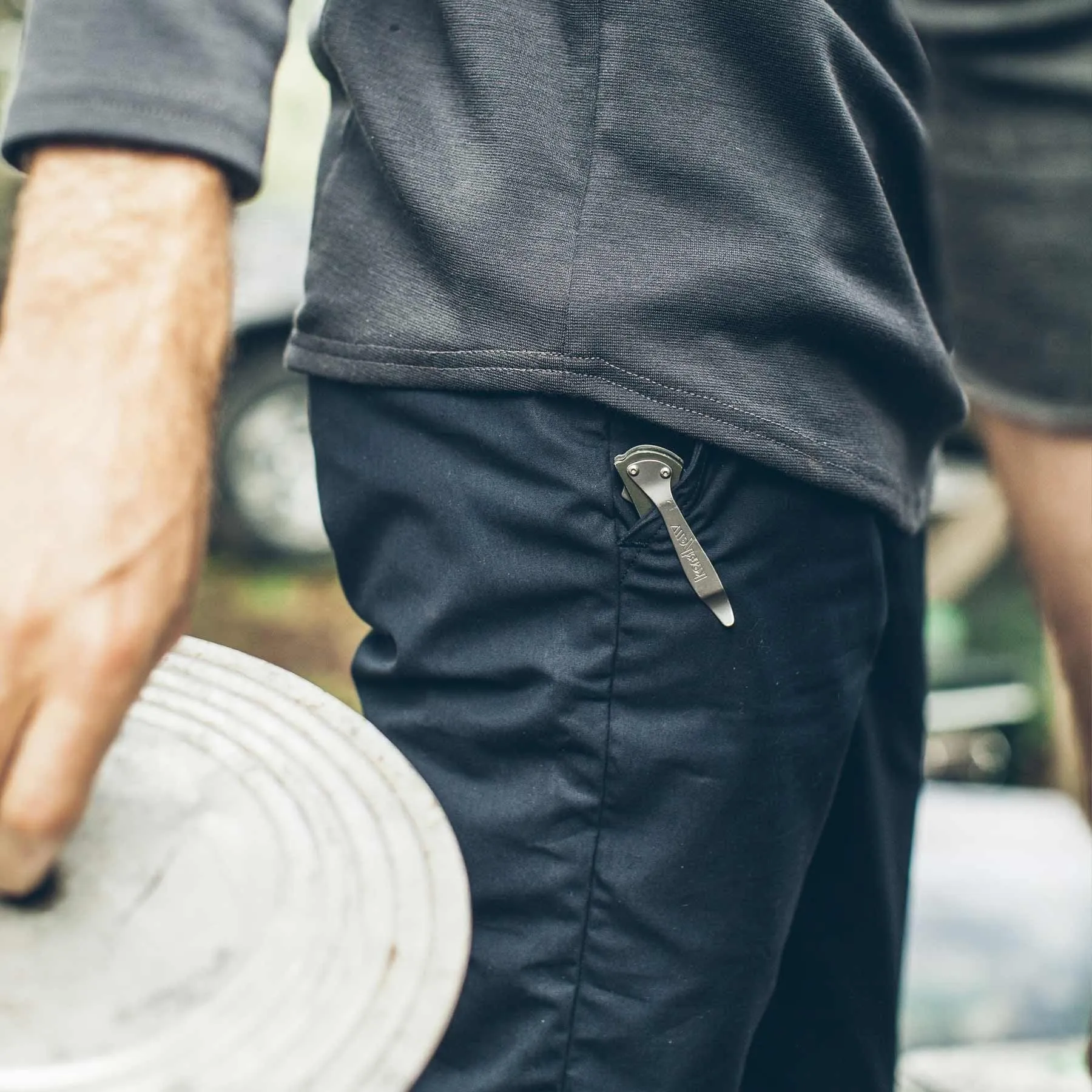 The Travel Chino in Navy