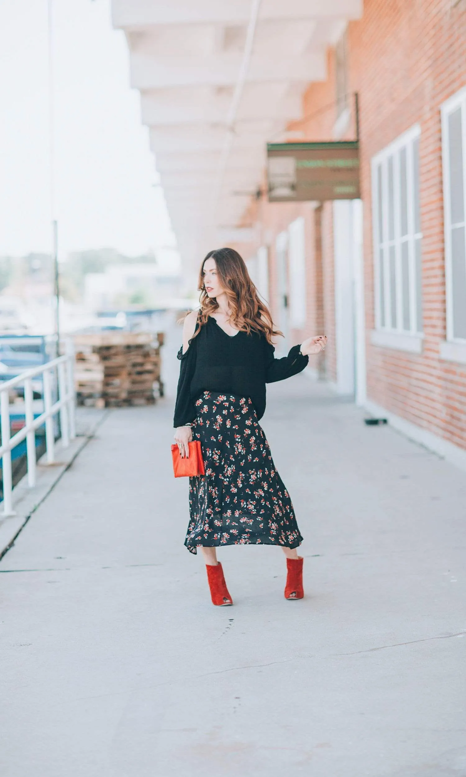 Velvet by Graham & Spencer Nalani Floral Printed Midi Skirt