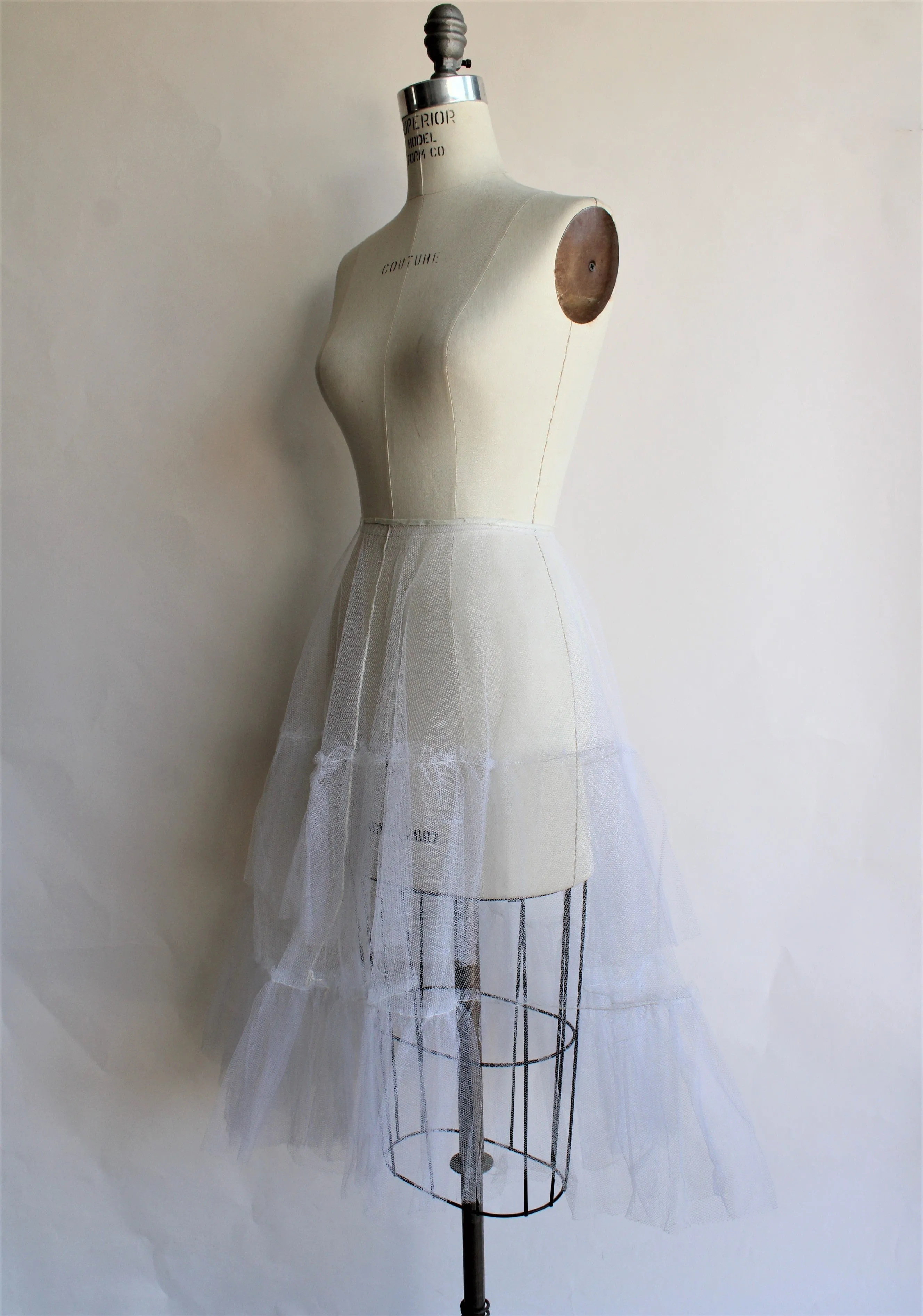 Vintage 1950s 1960s White Layered Tulle Crinoline